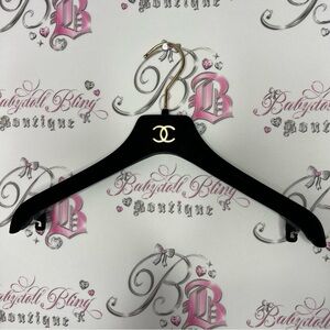 Authentic Chanel hanger velour velvet version plastic black gold logo emblem